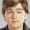 Toda la información sobre el actor Angus T. Jones