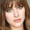 Toda la información sobre la actriz Aubrey Peeples