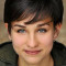 Toda la información sobre la actriz Bex Taylor-Klaus