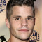 Toda la información sobre el actor Charlie Carver