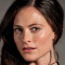 Toda la información sobre la actriz Lara Pulver