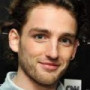 Toda la información sobre el actor Laurie Davidson