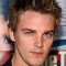 Toda la información sobre el actor Riley Smith