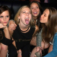 Emma Watson, Claire Julien, Katie Chang y Taissa Farmiga en la película 'The Bling Ring' (2013)