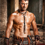 Daniel Feuerriegel es Agron en la serie 'Spartacus'