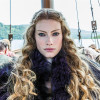 Aslaug (Alyssa Sutherland) en Vikingos