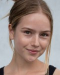 Ficha de Amélie Hoeferle