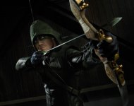Stephen Amell como Oliver Queen / Arrow