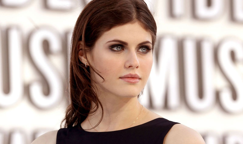 Alexandra Daddario se une a Dwayne Johnson en San Andreas