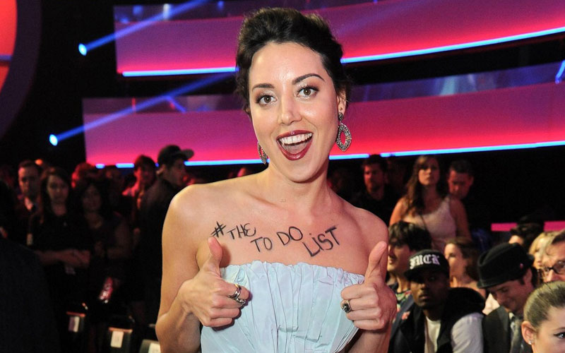 Aubrey Plaza, Oliver Platt y Jeff Goldblum fichan por Mortdecai