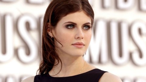 Alexandra Daddario se une a Dwayne Johnson en San Andreas