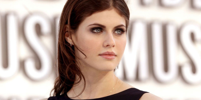 Alexandra Daddario se une a Dwayne Johnson en San Andreas