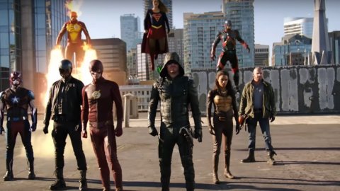 Arrow, Flash, Supergirl y Legends of Tomorrow contra los aliens en la promo extendida del crossover