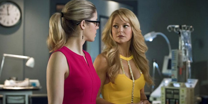 La madre de Felicity estará de regreso para la cuarta temporada de Arrow