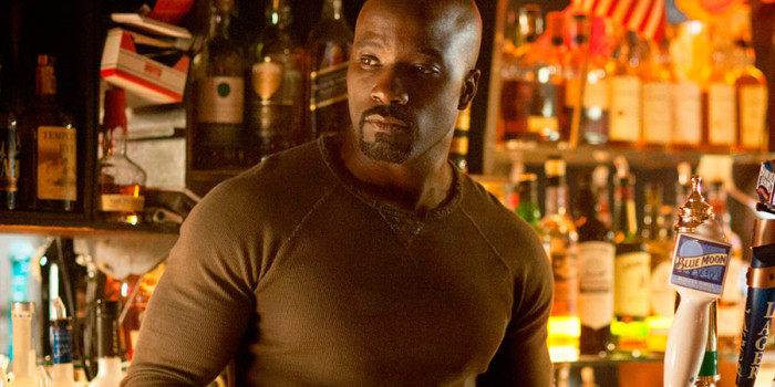 Mike Colter habla sobre la presencia de los Defensores en las películas de Marvel