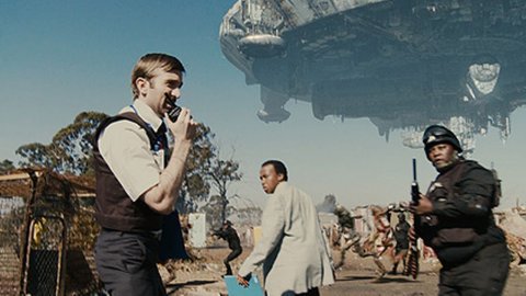 Teaser tráiler de District 9, producida por Peter Jackson