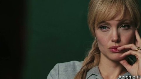 Tráiler de Salt, más acción con Angelina Jolie