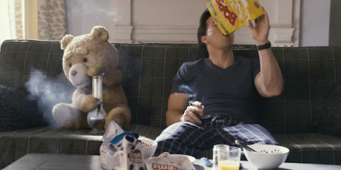 Trailer de Ted, comedia con Mark Wahlberg y Mila Kunis