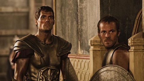 Tráiler en español de Immortals, con Henry Cavill y Freida Pinto