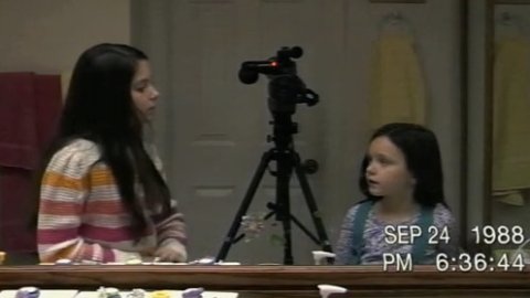 Tráiler en español de Paranormal Activity 3
