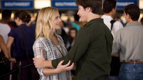 Tráiler en español de Salvando las distancias, con Drew Barrymore y Justin Long
